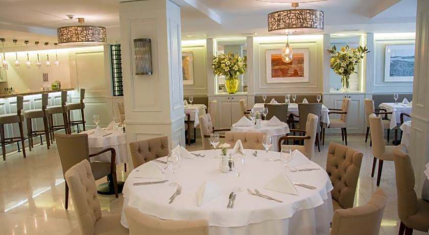 Renata Suites Boutique Hotel