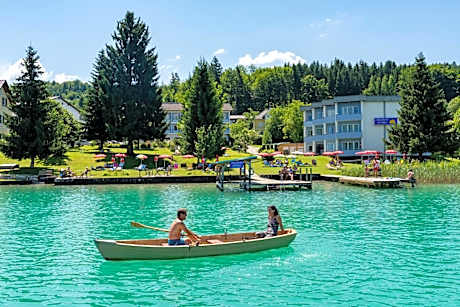 Strandhotel Schabus
