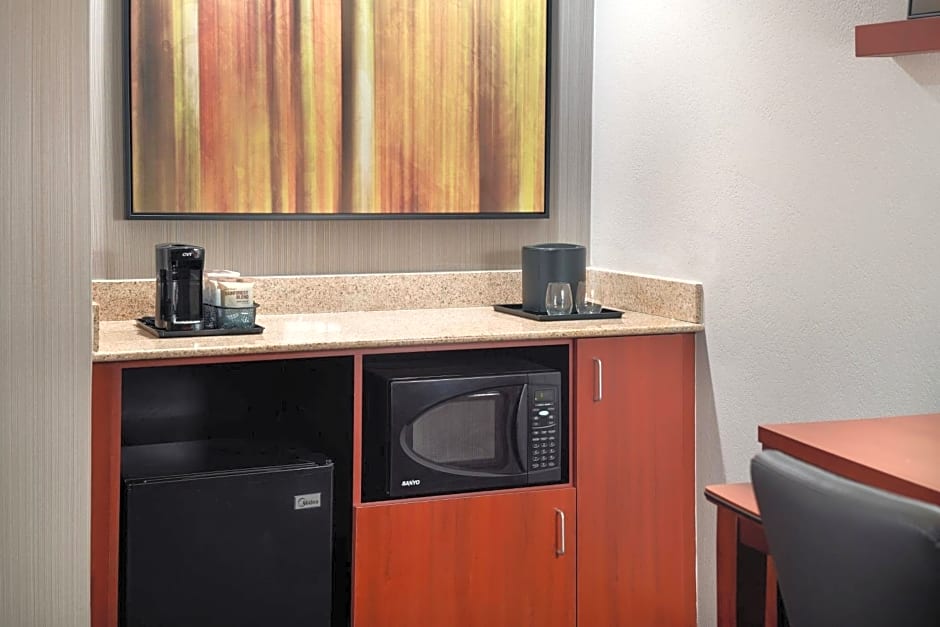 Courtyard by Marriott Raleigh Cary