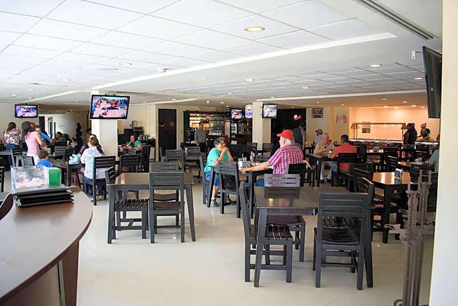 Los Herederos Hotel y Resto