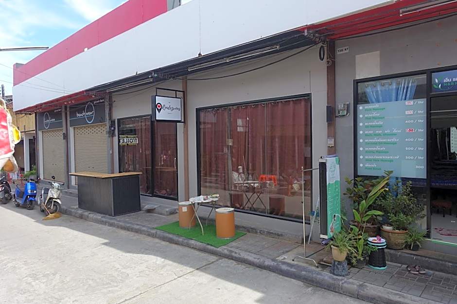 The Rendezvous Fullmoon Hostel