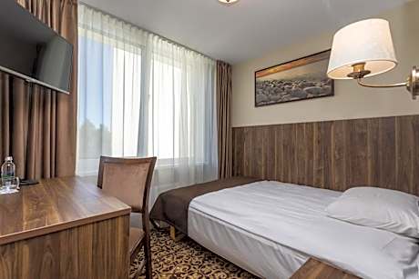 Standard Quadruple Room with Spa Access