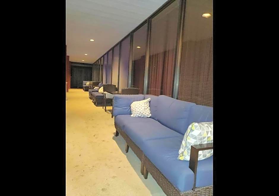 New Hope Inn & Suites