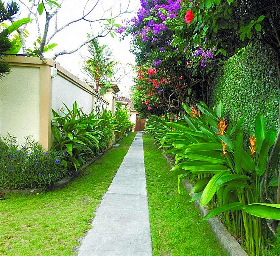 Heliconia Villa
