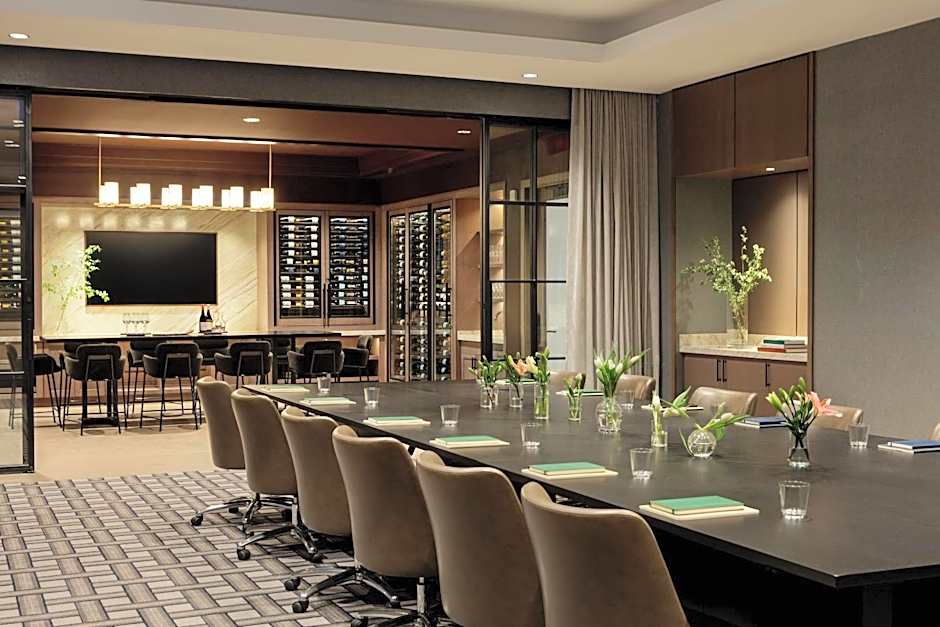 Kimpton - The Forum Hotel By IHG