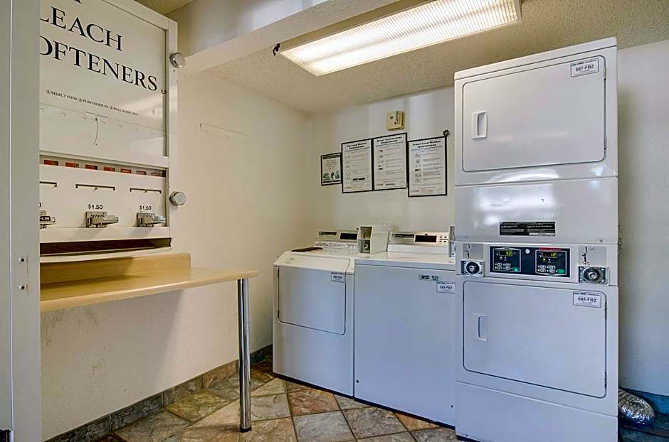 Motel 6-Tacoma, WA - South