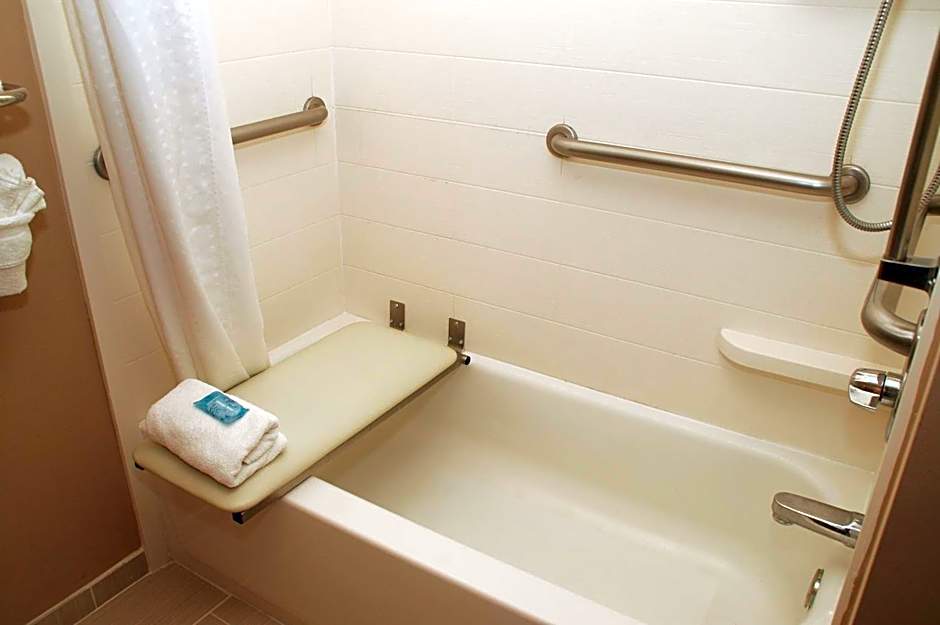 Holiday Inn Express Birmingham Irondale East By IHG