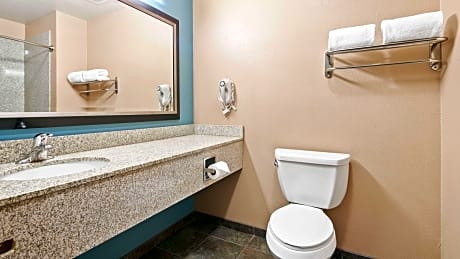 accessible - suite 2 queen, mobility accessible, bathtub, non-smoking, full breakfast