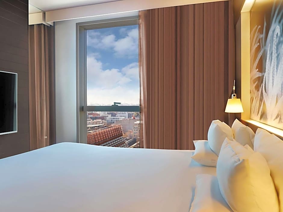 Novotel Barcelona City