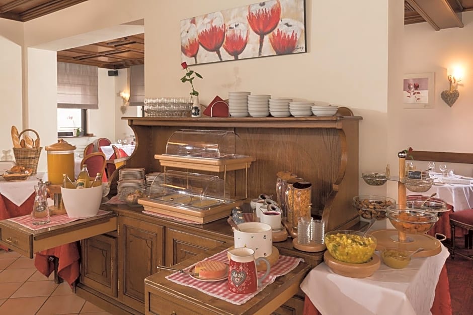 Logis Hostellerie Motel Au Bois Le Sire