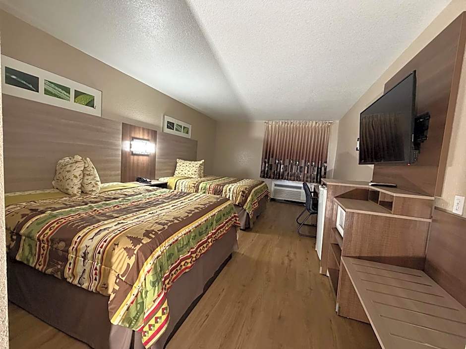 Booneslick Lodge - Neosho