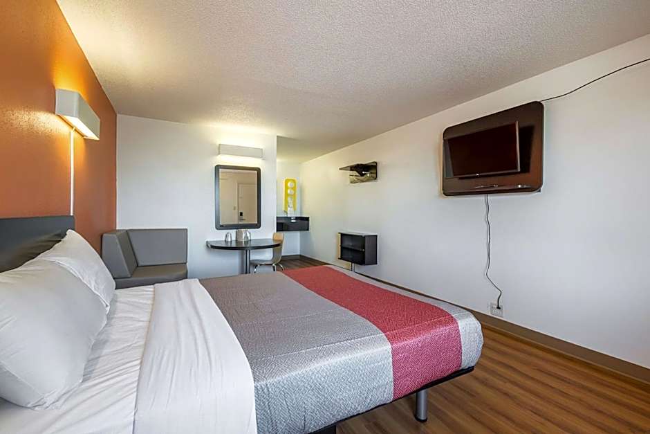 Motel 6 Indianapolis In – Indianapolis, IN