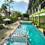 Khaolak C-nior Bungalows