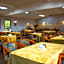 Plaza Inn Week Inn