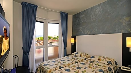 Triple Room with Balcony