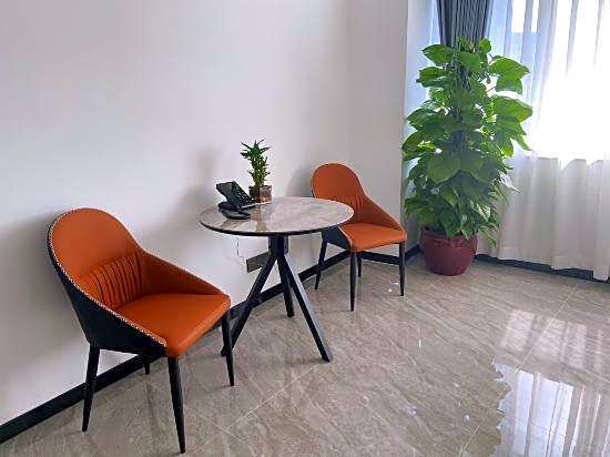 Guangzhou Golden Eagle Hotel (Yuexiu Park Xiaobei Metro Station)