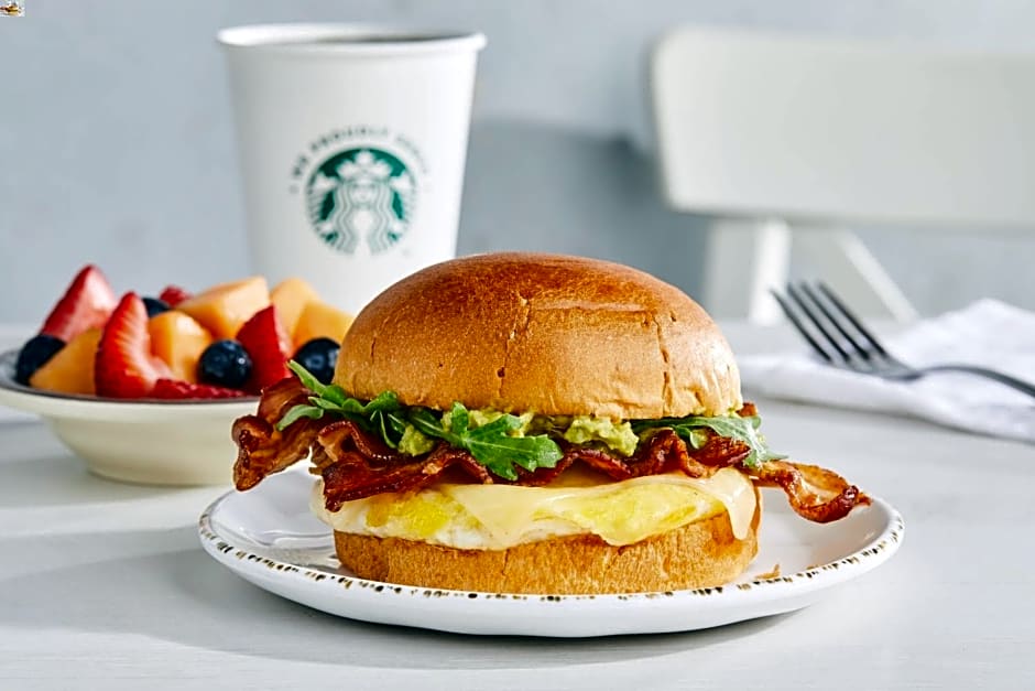 Courtyard by Marriott Chicago Naperville