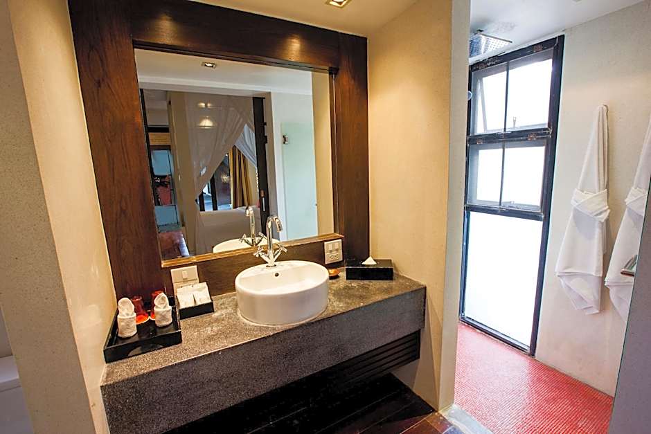 Pao Jin Poon Pool Villa
