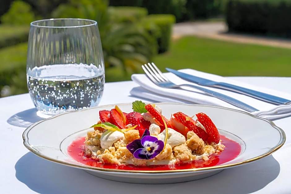 Grand Hotel Des Lecques; BW Signature Collection