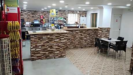 albergue bar villamayor