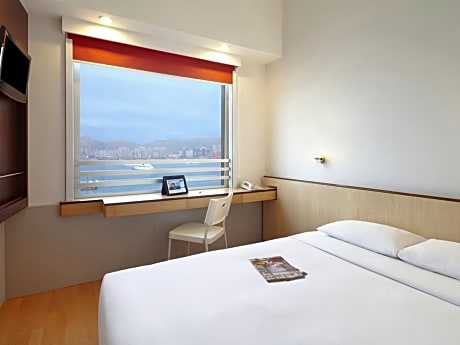 Superior Room with 1 Double Bed Harbour View