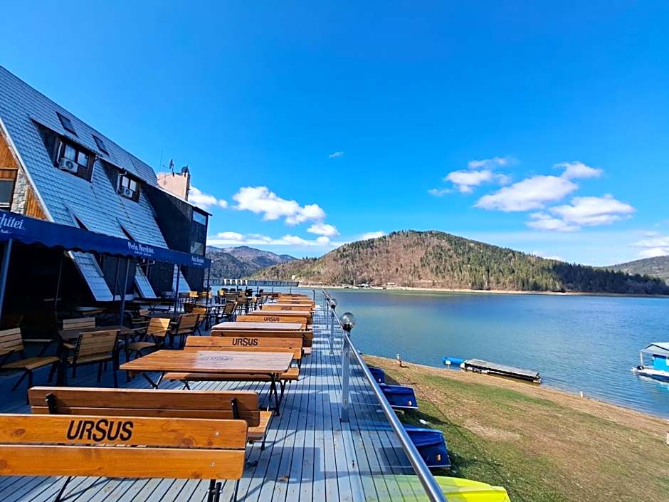 Hotel Pescarus Port Bicaz