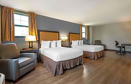 Deluxe 2 Doubles Accessible Non-Smoking