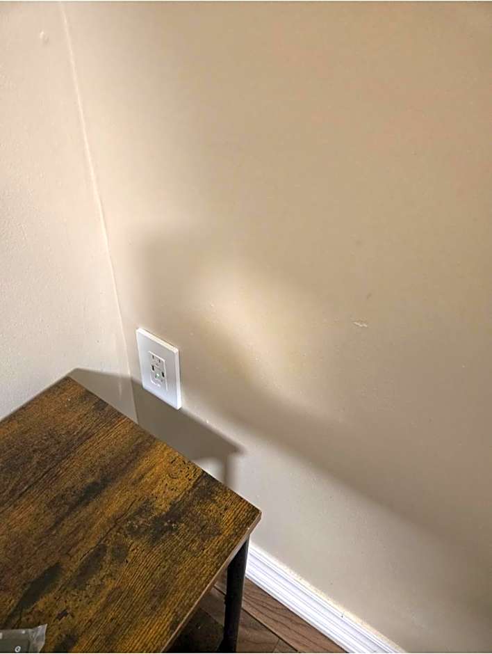 Private room with TVnetflix and free parking