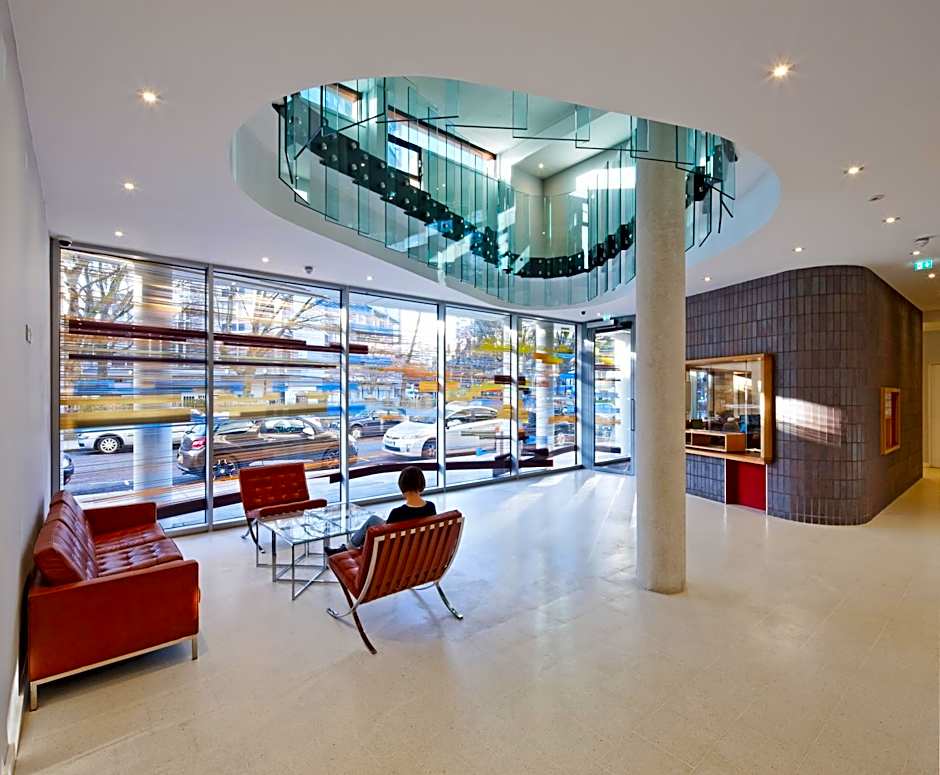 Torquay House (Royal Oak)