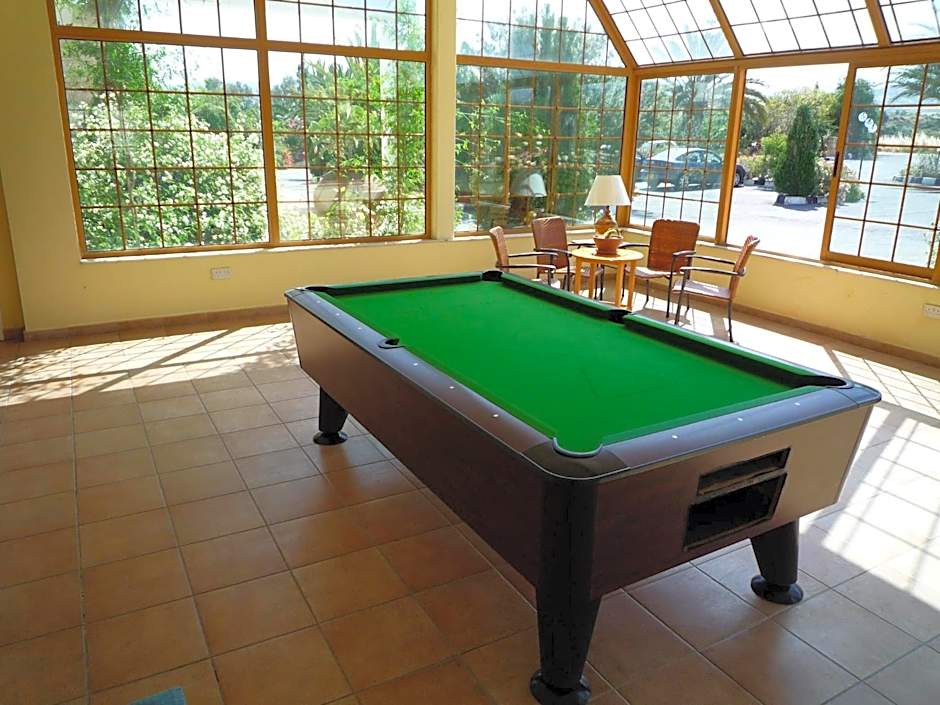 Natura Beach Hotel And Villas