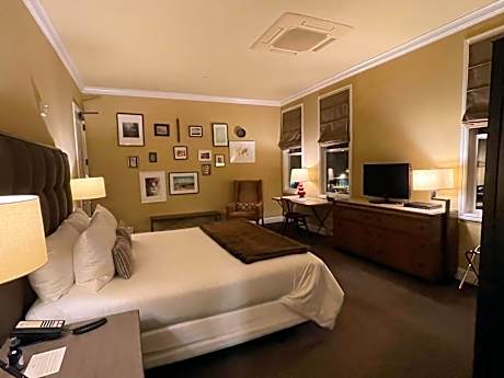 (ADA) Premium King Room