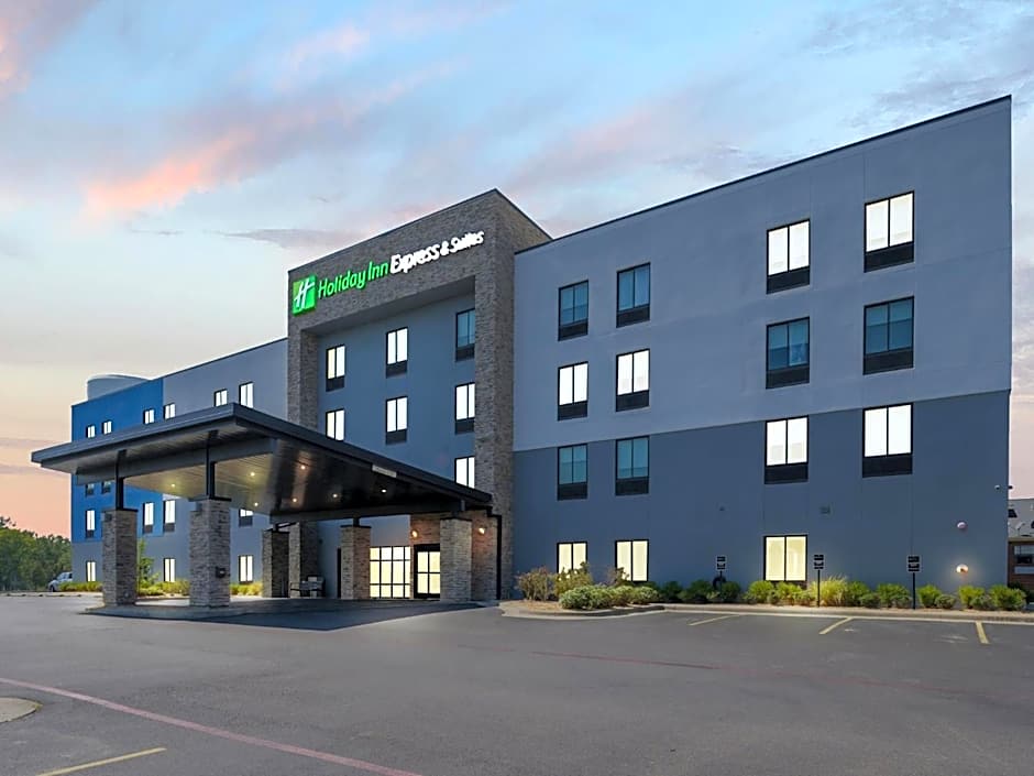 Holiday Inn Express and Suites White Hall By IHG