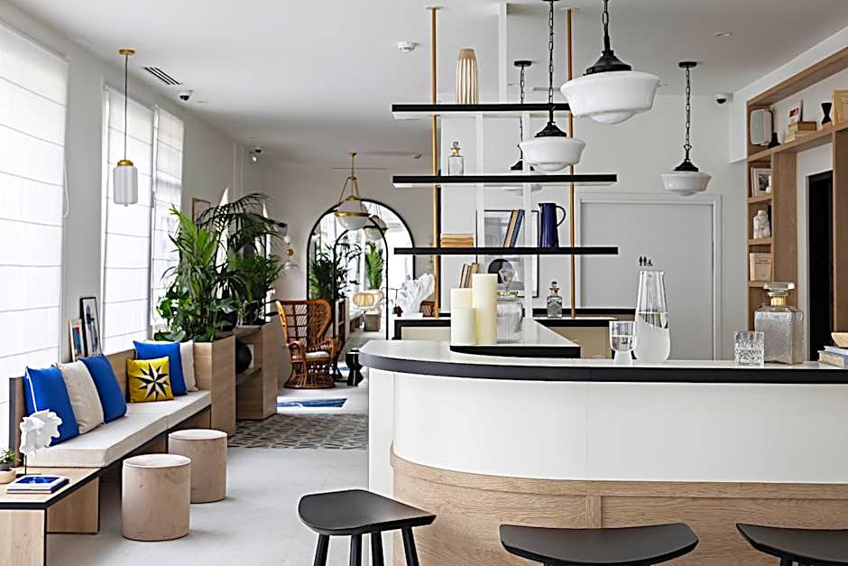 Le Riviera Collection, Signature Collection by Best Western