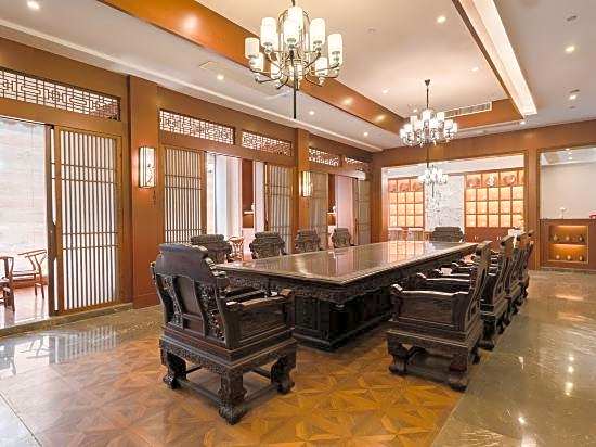 Sijiwu Jingpin Hotel