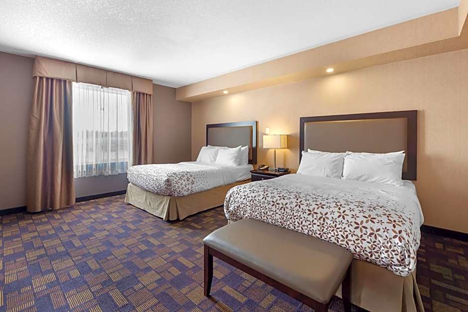 Photo 1 of 6 of Family Suite