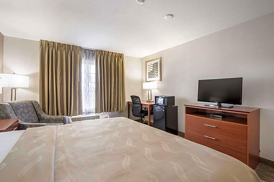 Quality Inn & Suites Lodi I-90