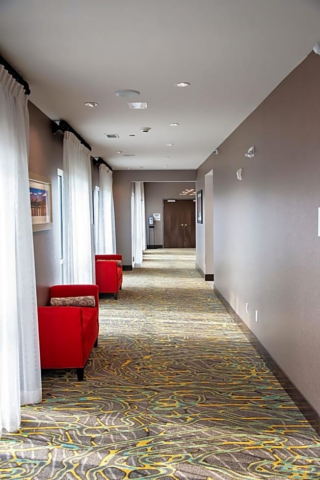 Holiday Inn & Suites - Savannah Airport - Pooler, an IHG Hotel