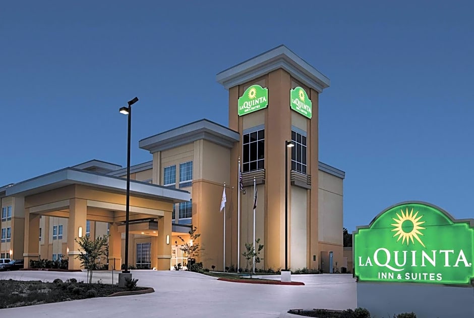 La Quinta Inn & Suites by Wyndham Karnes City