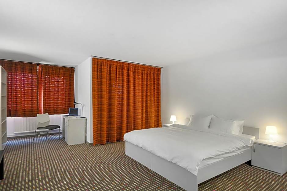 Neuchatel City Hotel