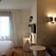 Pol & Grace Hotel
