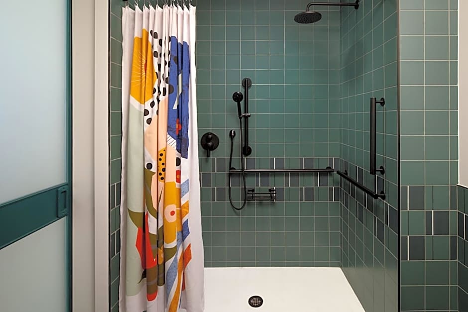 Moxy St. Petersburg Downtown