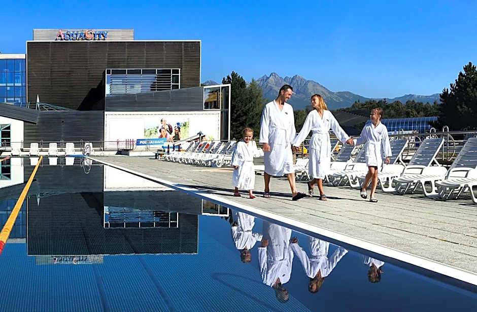 Hotel AquaCity Seasons