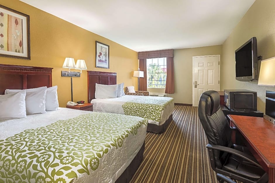 Days Inn by Wyndham Leesville