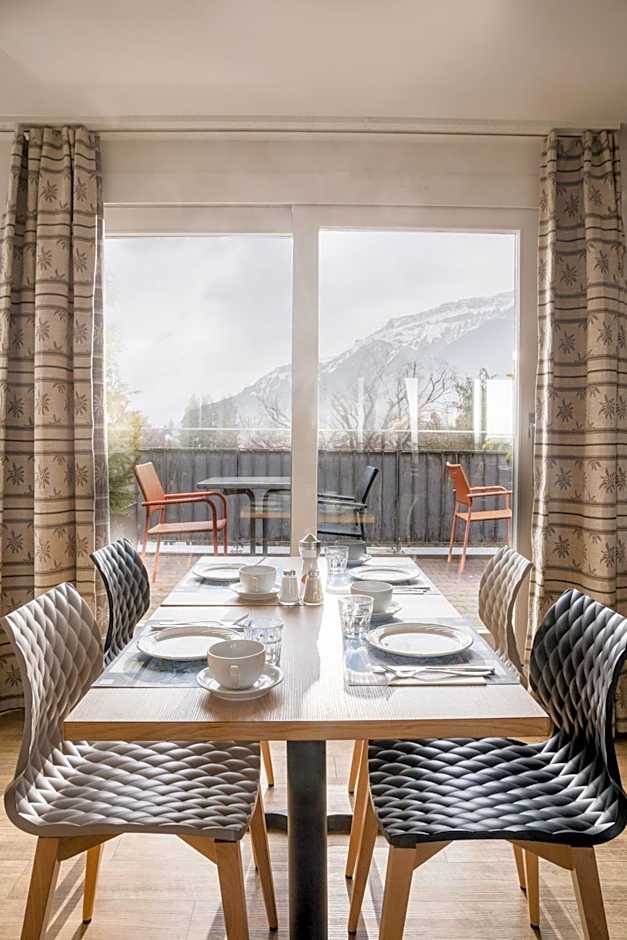 Hotel Merkur - West Station