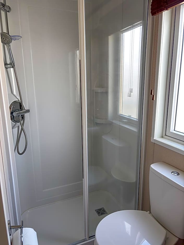 Pemberton Avon pitch 30 Creek Caravan Park dog friendly