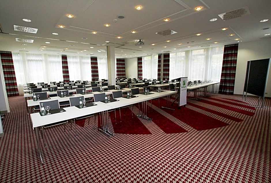 Holiday Inn Frankfurt Airport - Neu-Isenburg By IHG