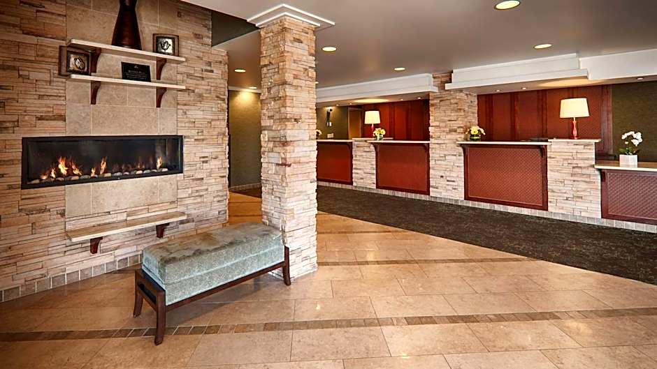 Best Western Plus Langley Inn