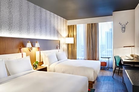 Queen Room with Two Queen Beds and Roll-In Shower - Disability Access