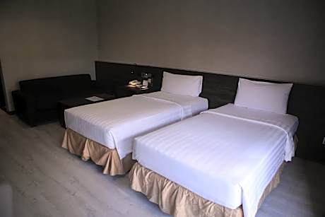Deluxe Double or Twin Room