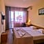 Ahilea Hotel - Free Pool Access